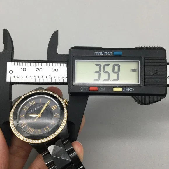 Isaac Mizrahi Live Womens Watch 36mm Black Dial Gold Tone New Battery 6.75" - Picture 12 of 14